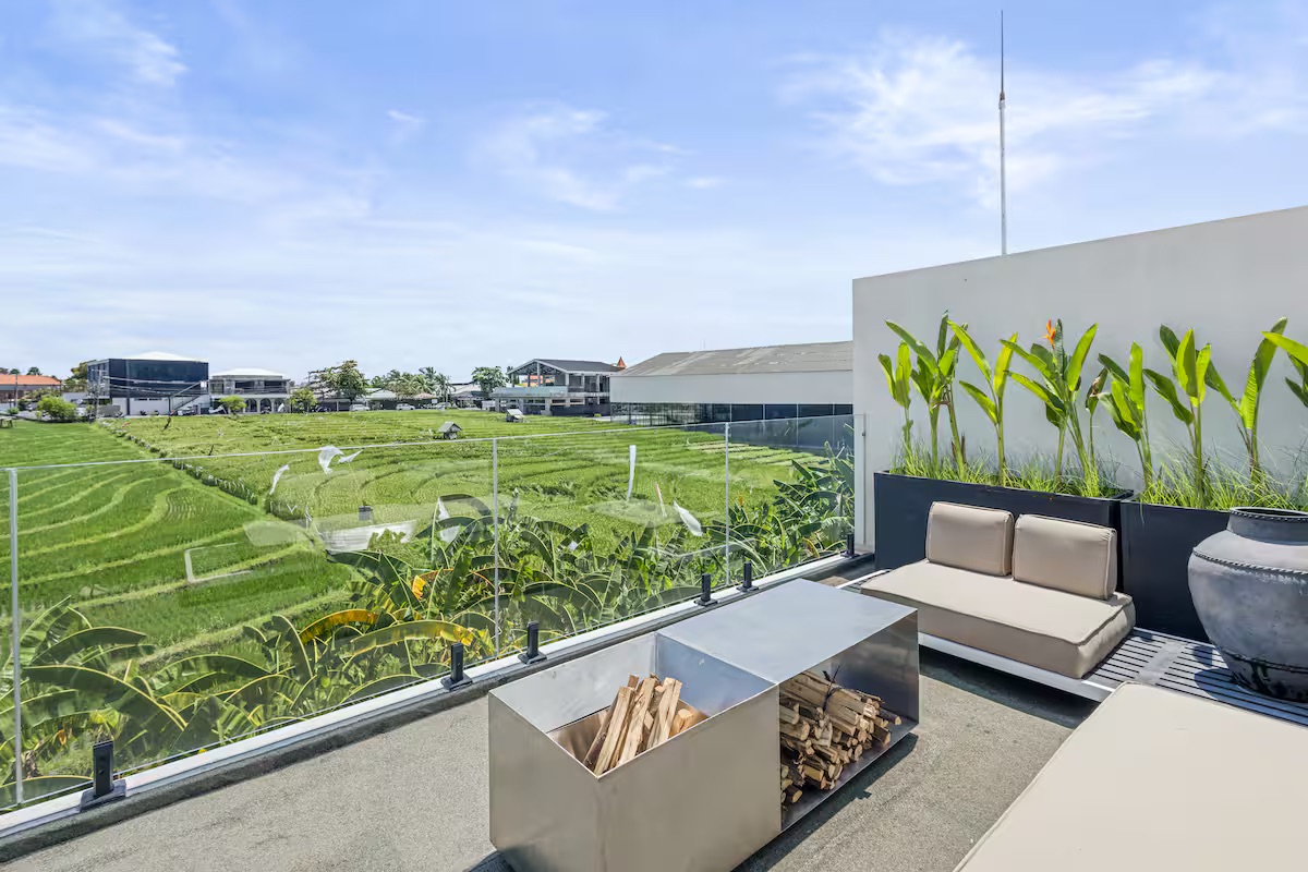 VILLA WITH RICE FIELDS VIEW