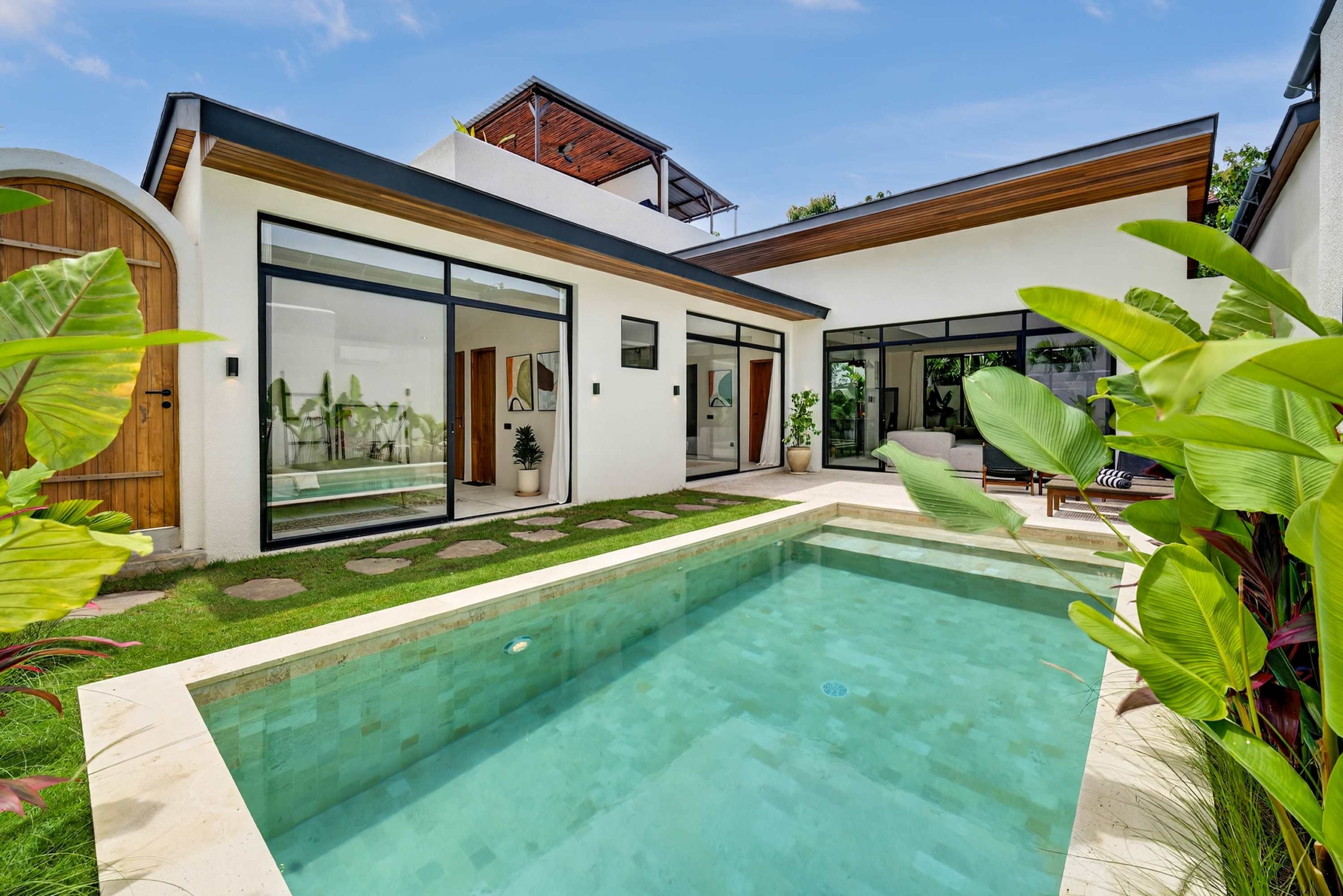 MODERN 2BR VILLA