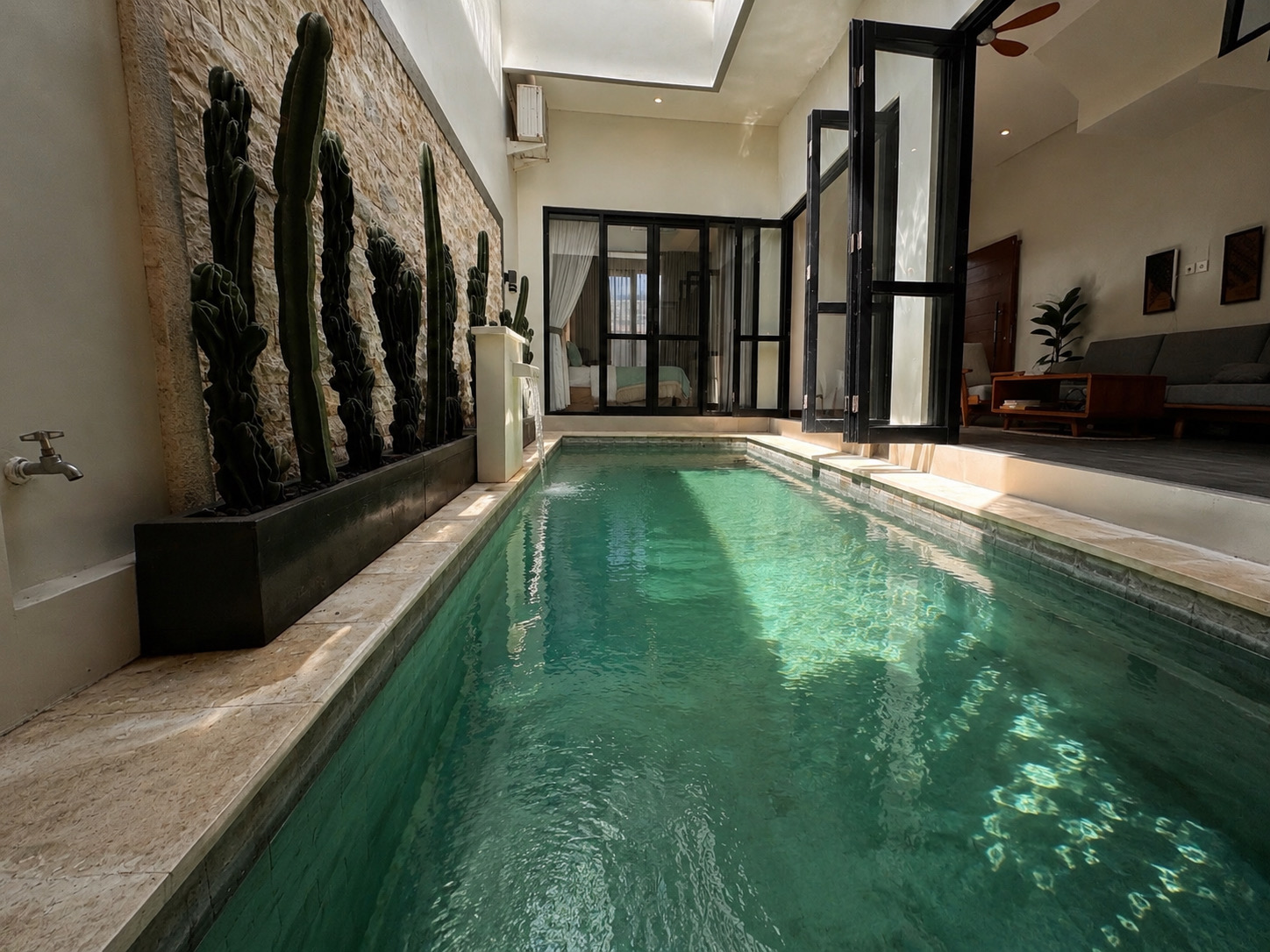 Pool View Bedroom – Ungasan Villa
